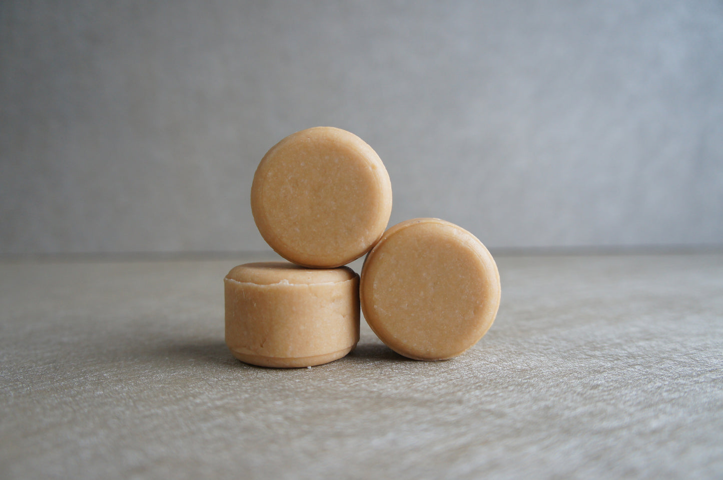 MINI Ylang-Ylang & Cedarwood Shampoo Bar for Dry Hair