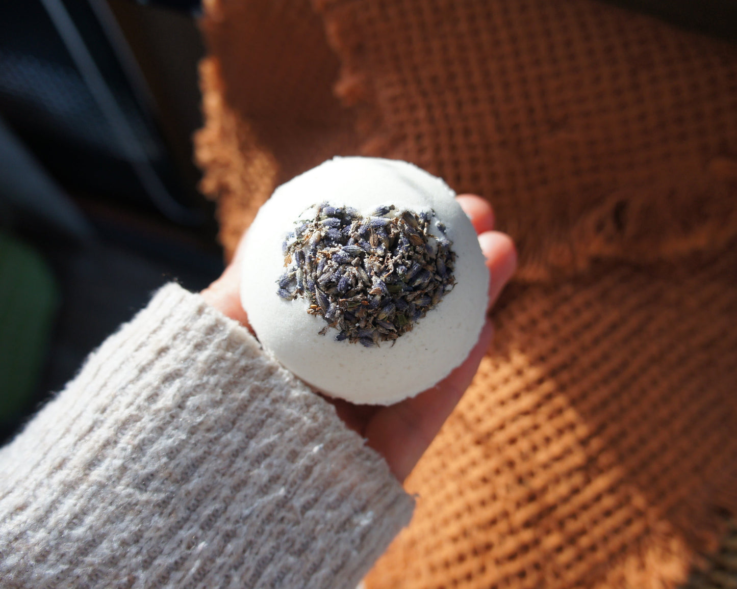 Lavender Bath Bomb (130g)