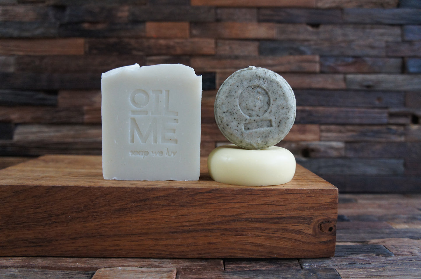 Solid shampoo, conditioner and soap gift box