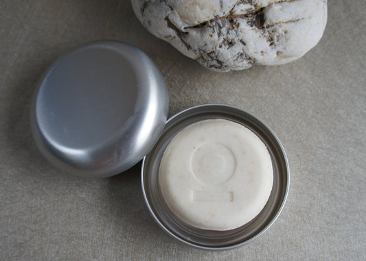 Shea & Oatmeal Shampoo Bar In Travel Tin
